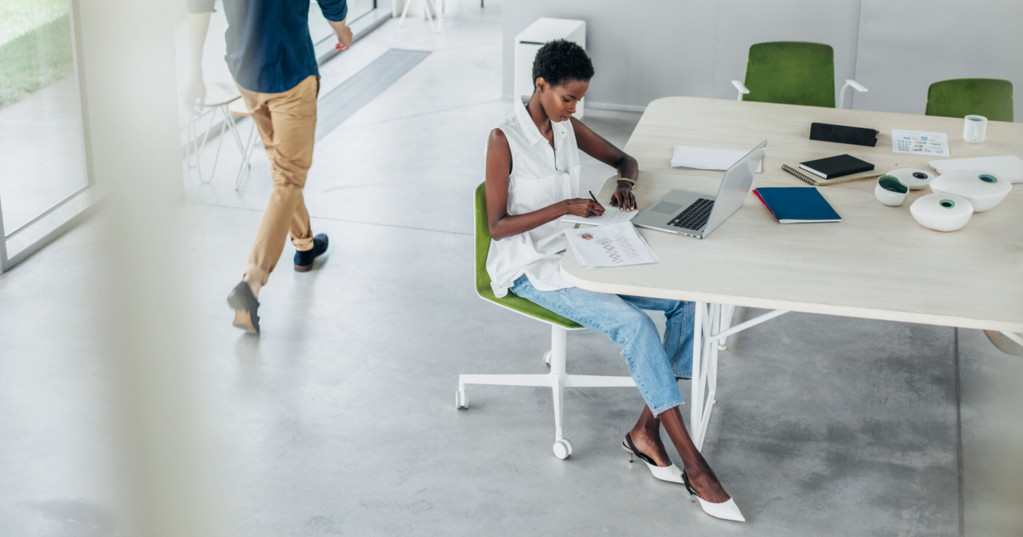 How to Start Dropshipping: The Easiest Way to Sell Online